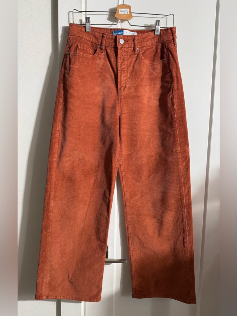 Old Navy EUC Extra hi-rise Sky-hi Wide-leg corduroy jeans